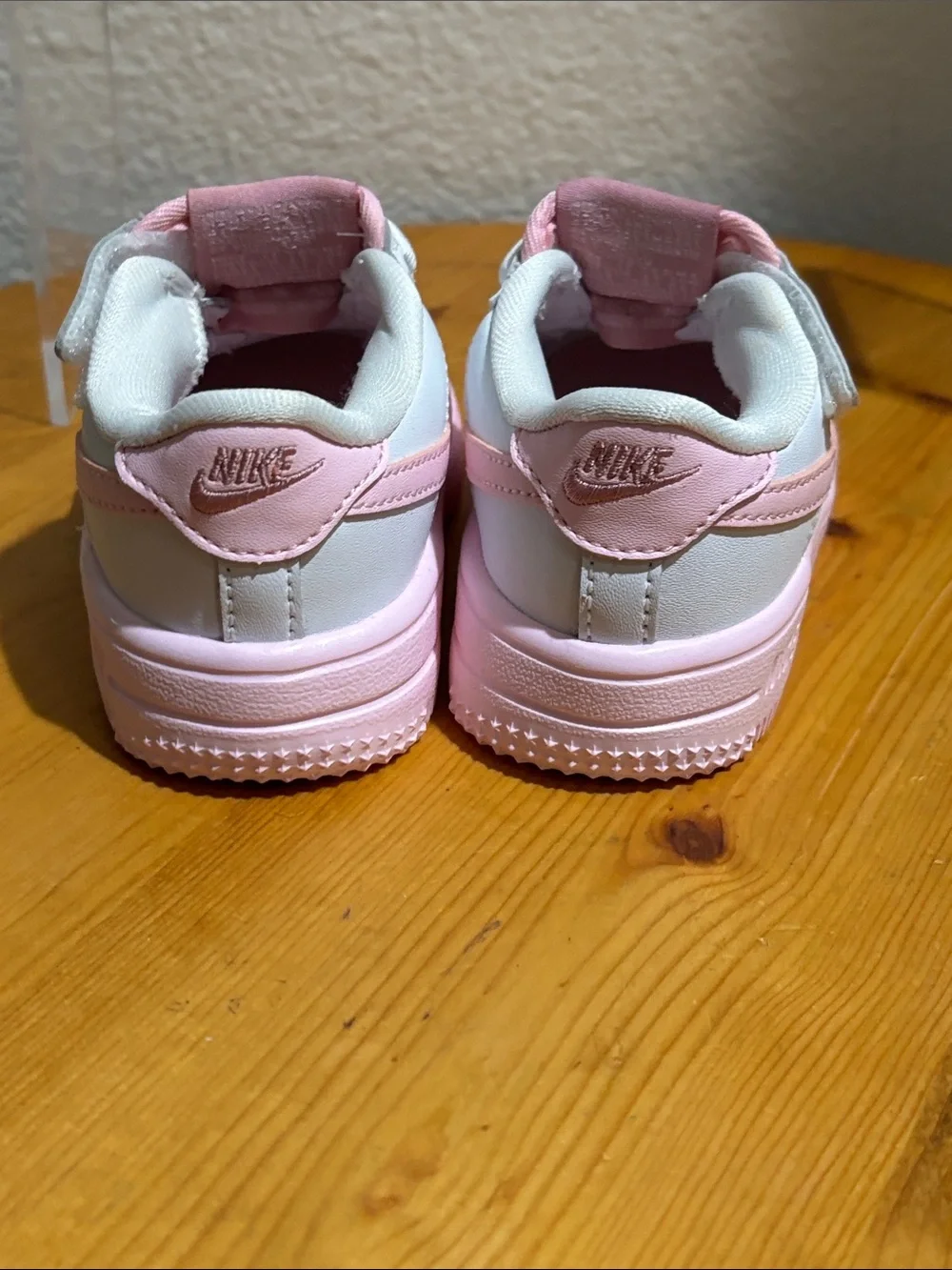 Nike Kids White and Light Pink Low-Top Sneakers 5C